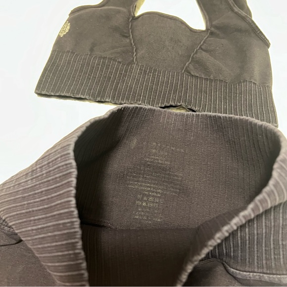 FP Movement Good Karma Set - Picture 13 of 13